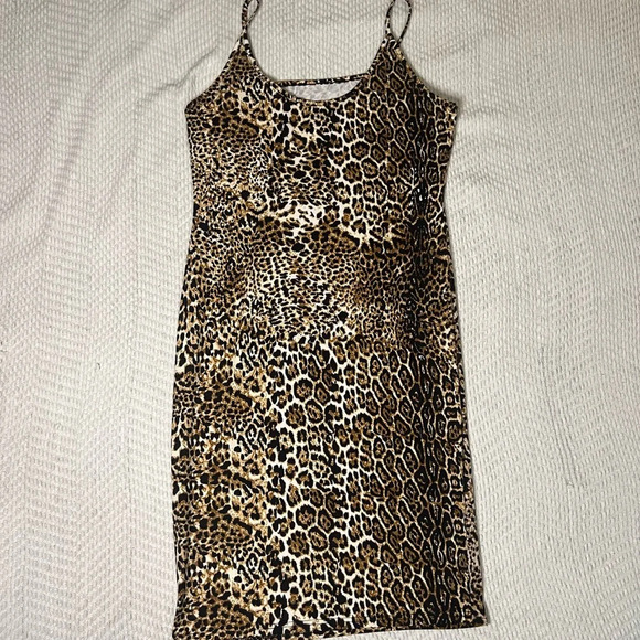 🖤Leopard Print Classic Multi Purpose Dress🖤 - Picture 2 of 5